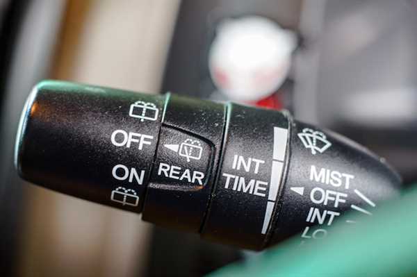 Evaluating the Role of Exhaust Flow in Combustion Efficiency